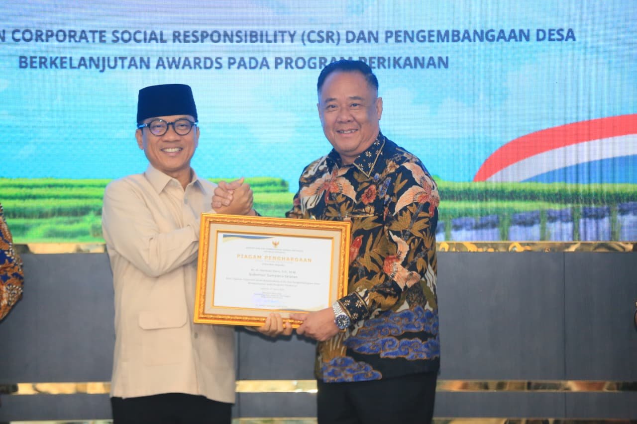 Pemprov Sumsel di Bawah Kepemimpinan Gubernur Herman Deru dan Wagub Cik Ujang Terima Penghargaan CSR dari Kemendes PDT