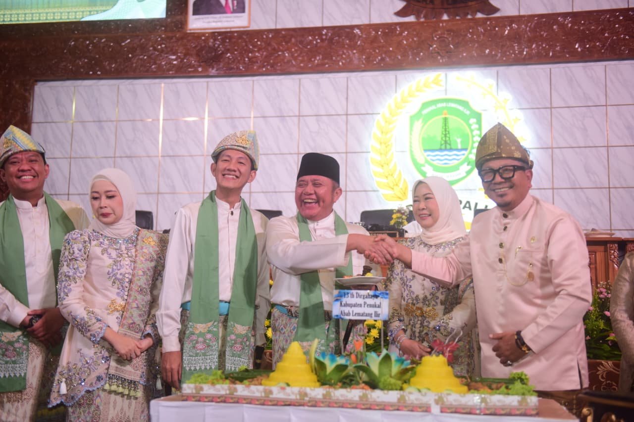 Gubernur Herman Deru Hadiri Paripurna HUT ke-13 PALI, Dorong Jadi Kawasan Segitiga Emas Sumsel