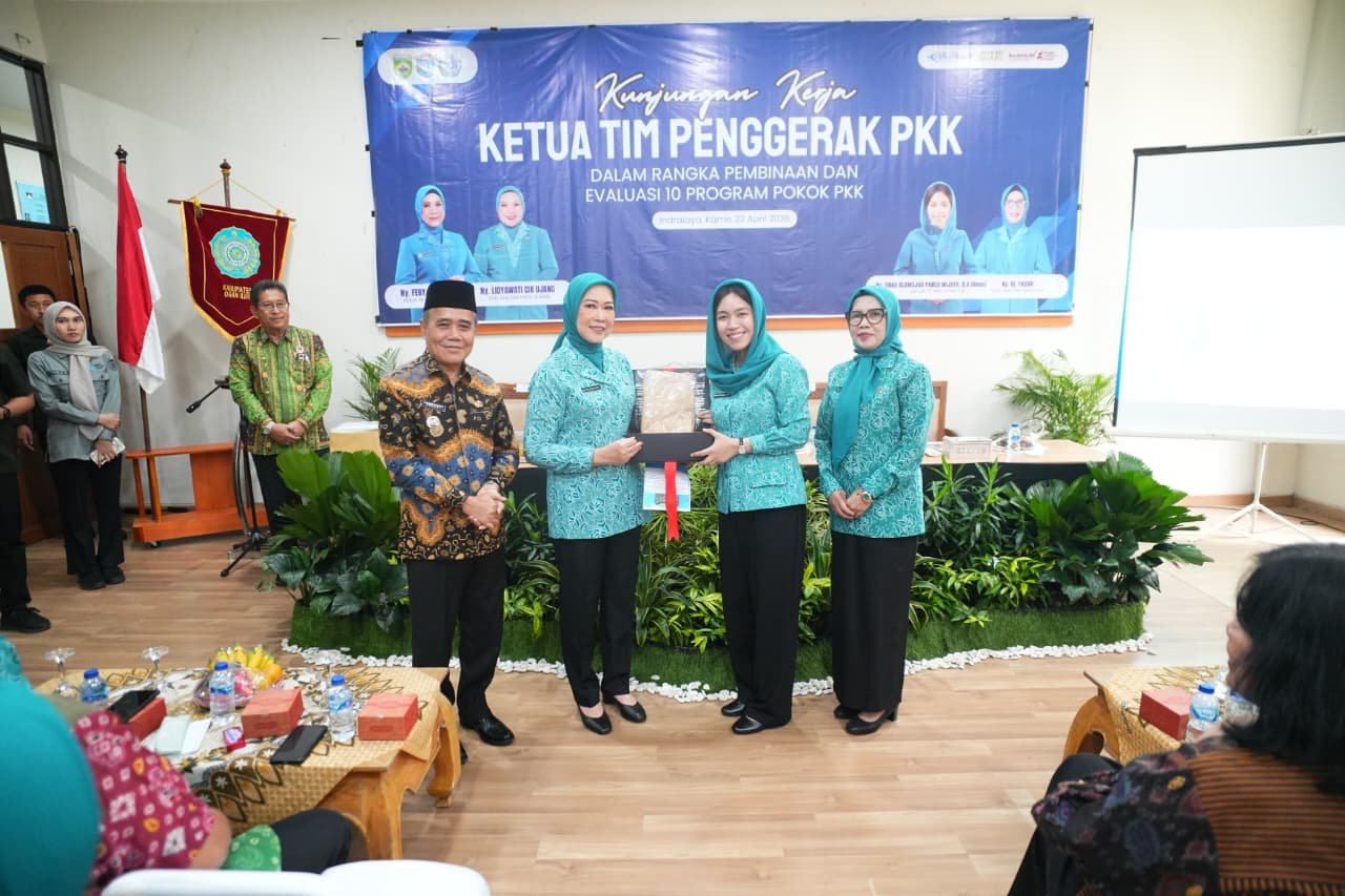 Ketua TP PKK Sumsel Feby Deru Tekankan Penguatan Keluarga, Minta PKK Ogan Ilir Rutin Evaluasi Program