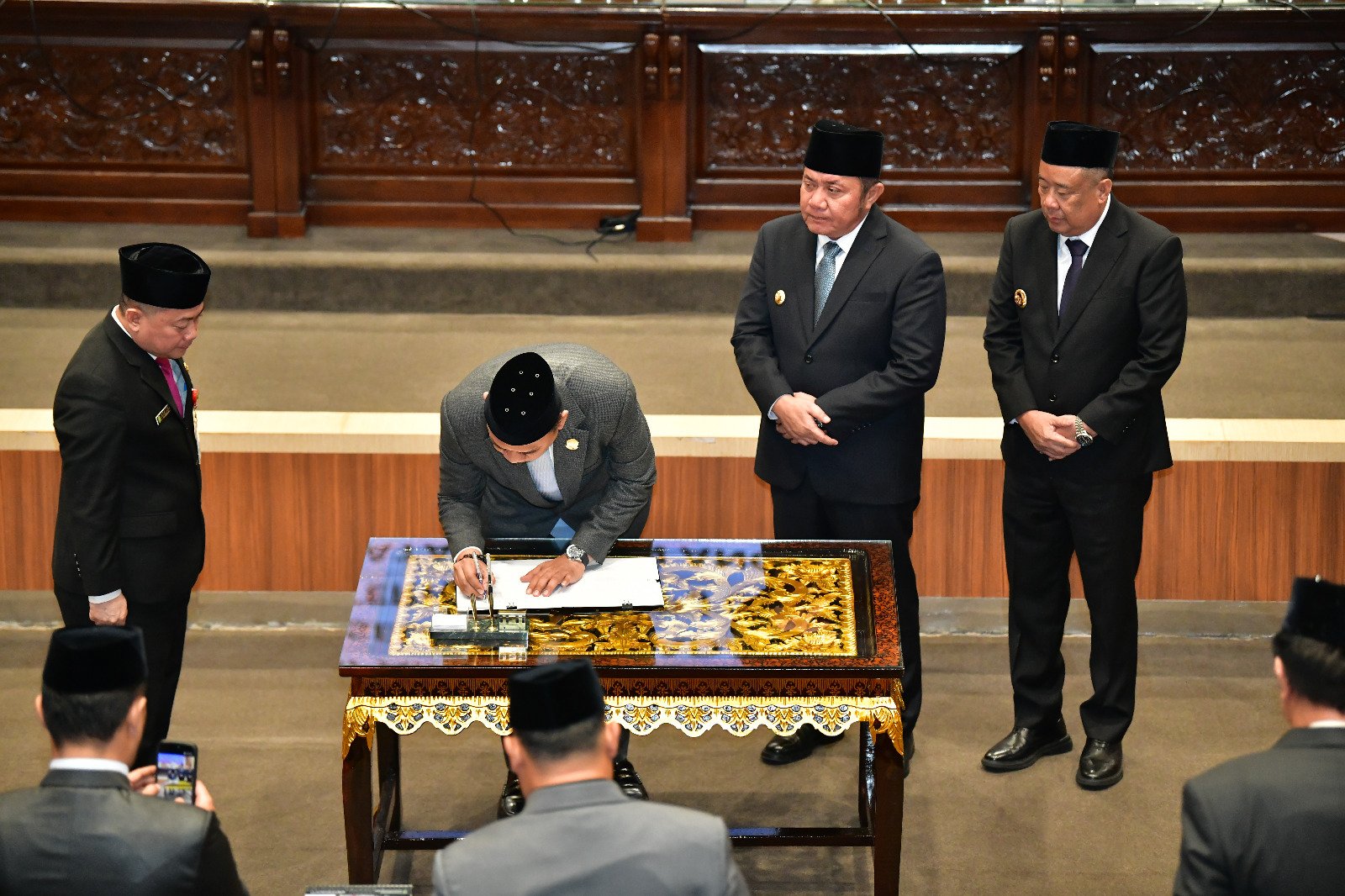  DPRD Sumsel Resmi Setujui LKPJ Gubernur TA 2025 dengan Catatan Strategis