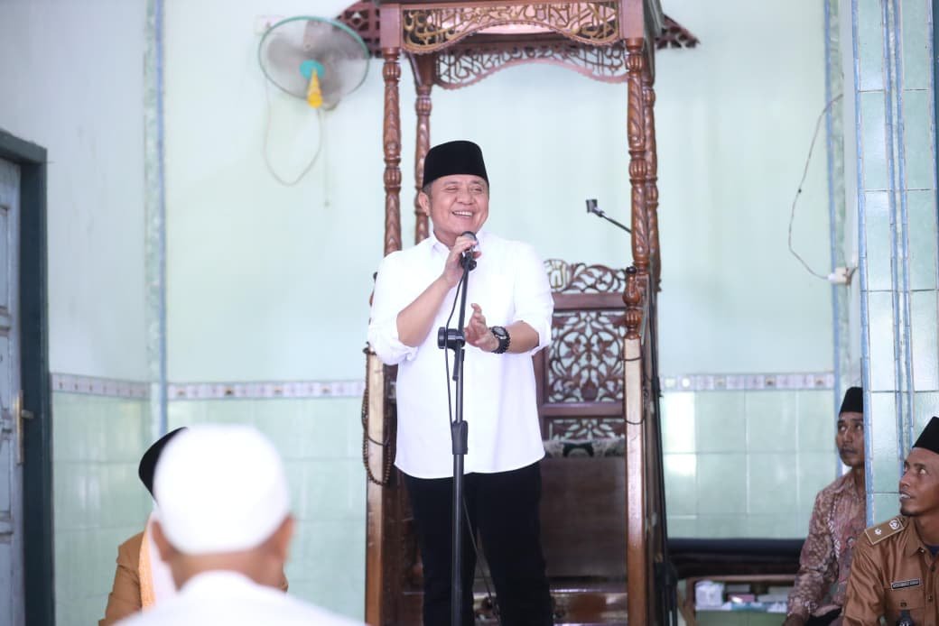 Gubernur Herman Deru Ajak Warga Musi Rawas Makmurkan Masjid Lewat Safari Jumat