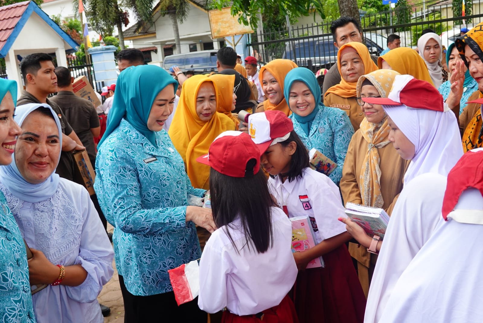 Ketua TP PKK Sumsel Feby Deru Resmikan Rumah Dilan OKI, Dorong Ibu Belajar dan Anak Berkarya