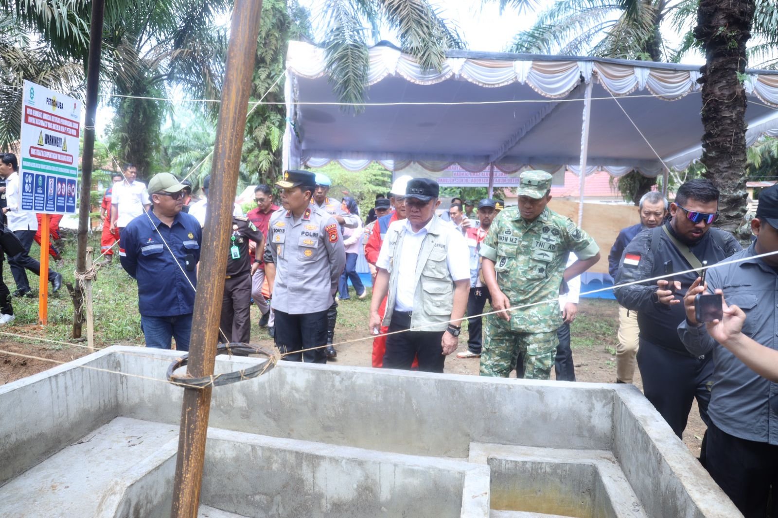 Gubernur Herman Deru Tinjau Sumur Rakyat Tegaskan Permen ESDM Nomor 14 Tahun 2025 Jadi Solusi Penataan Sumur Minyak Rakyat di Muba